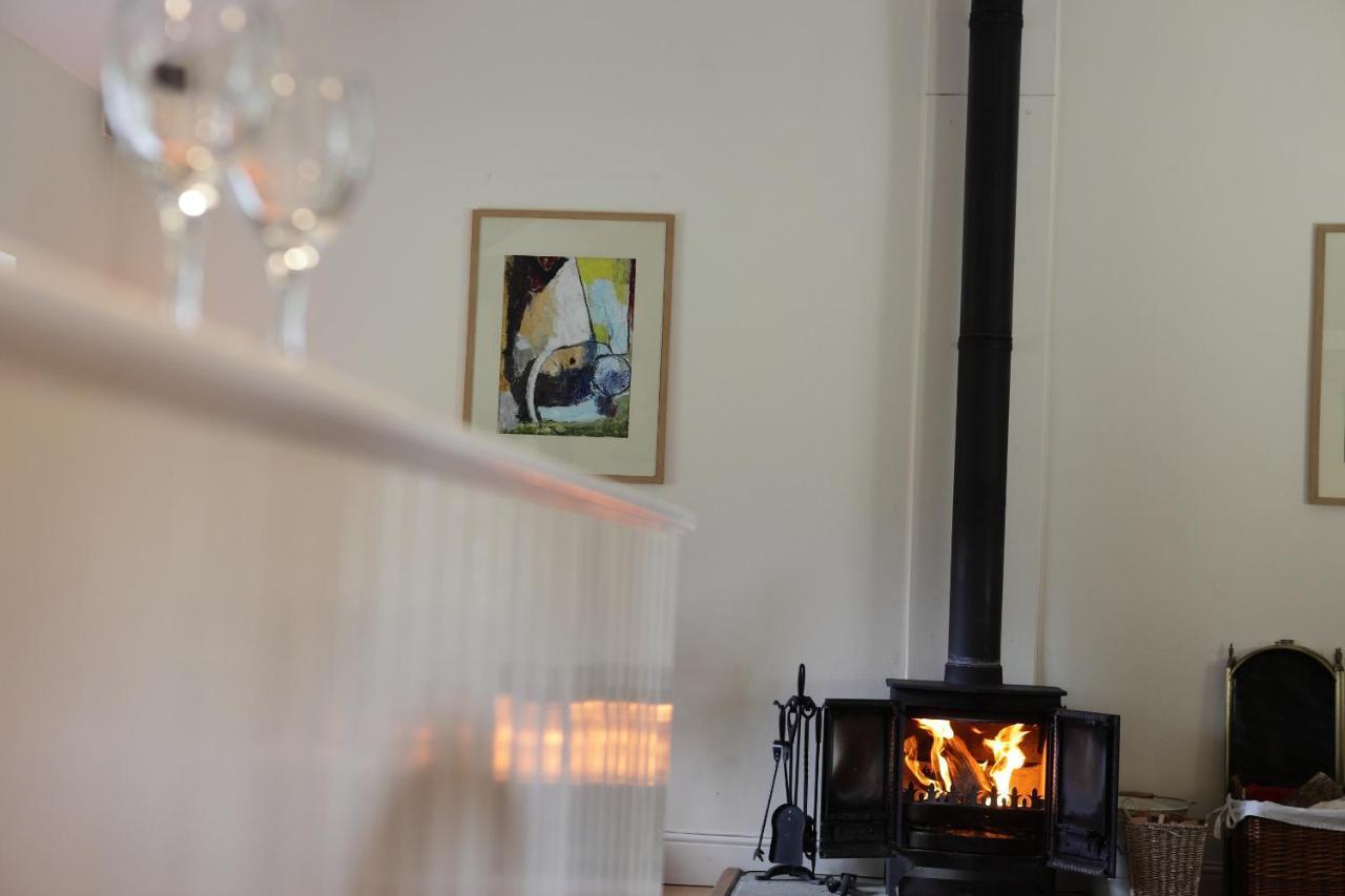 Glanhenwye Courtyard Cottages Glasbury ภายนอก รูปภาพ