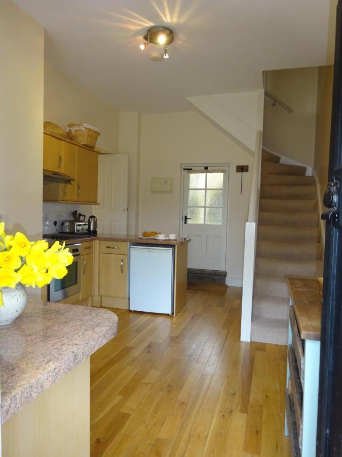 Glanhenwye Courtyard Cottages Glasbury ภายนอก รูปภาพ