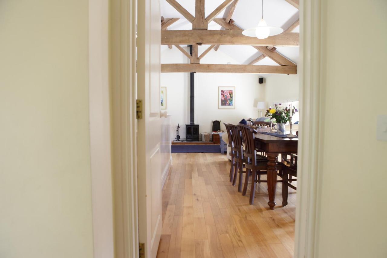 Glanhenwye Courtyard Cottages Glasbury ภายนอก รูปภาพ