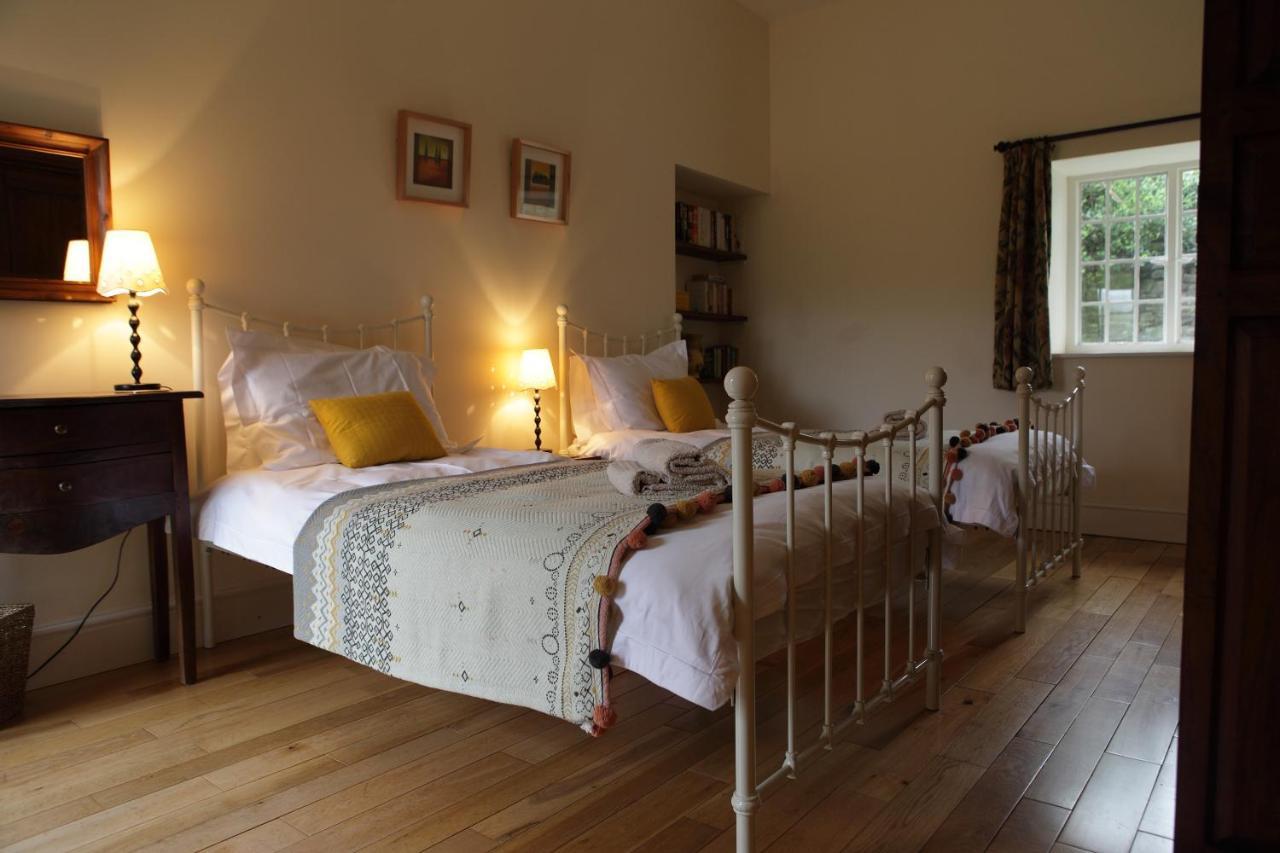 Glanhenwye Courtyard Cottages Glasbury ภายนอก รูปภาพ