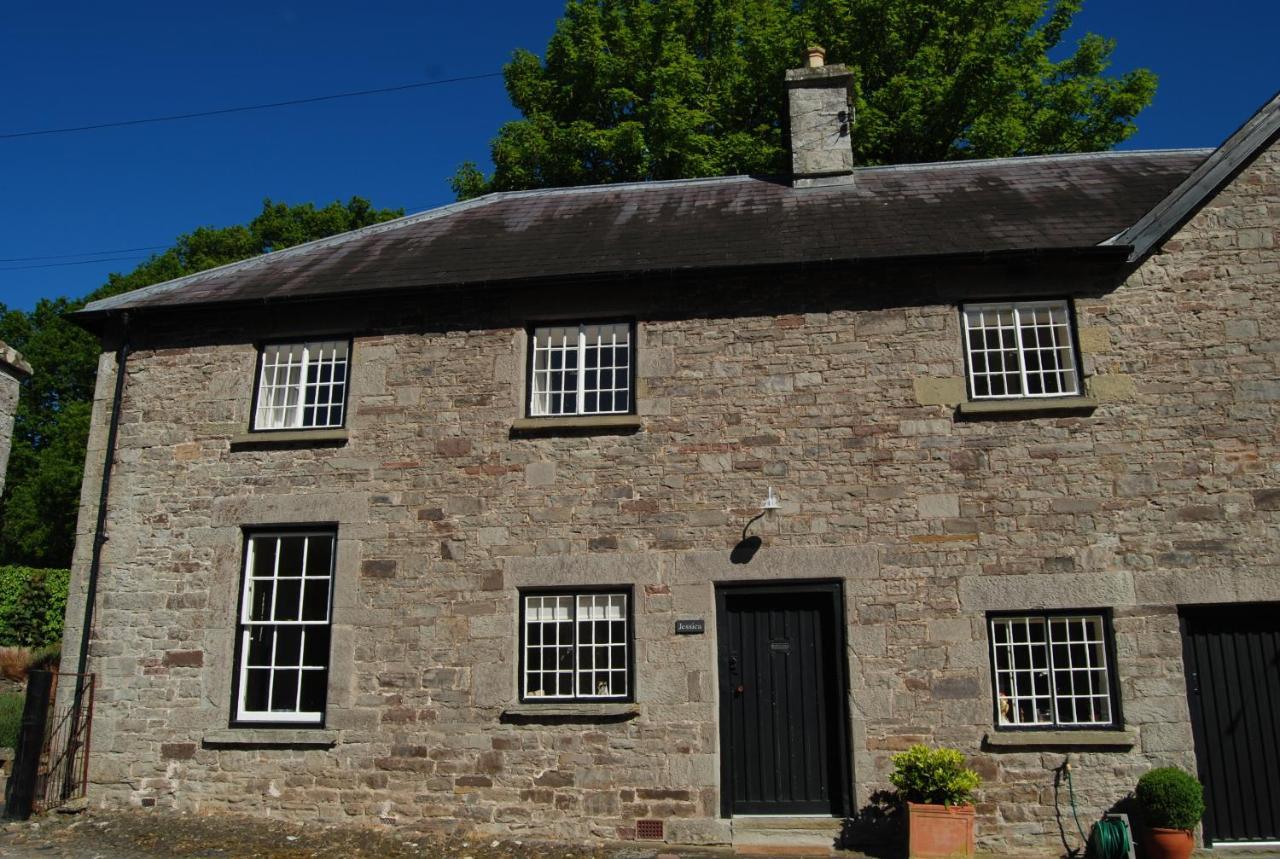 Glanhenwye Courtyard Cottages Glasbury ภายนอก รูปภาพ