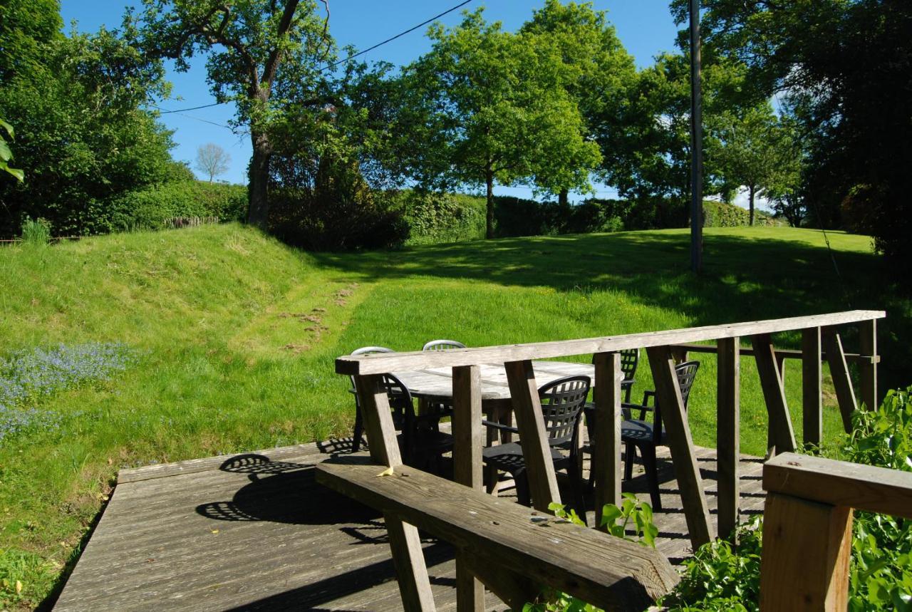Glanhenwye Courtyard Cottages Glasbury ภายนอก รูปภาพ