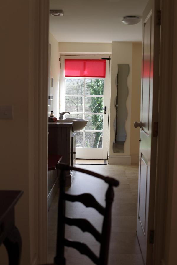 Glanhenwye Courtyard Cottages Glasbury ภายนอก รูปภาพ