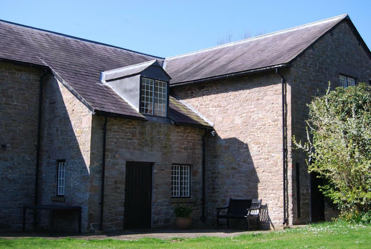 Glanhenwye Courtyard Cottages Glasbury ภายนอก รูปภาพ