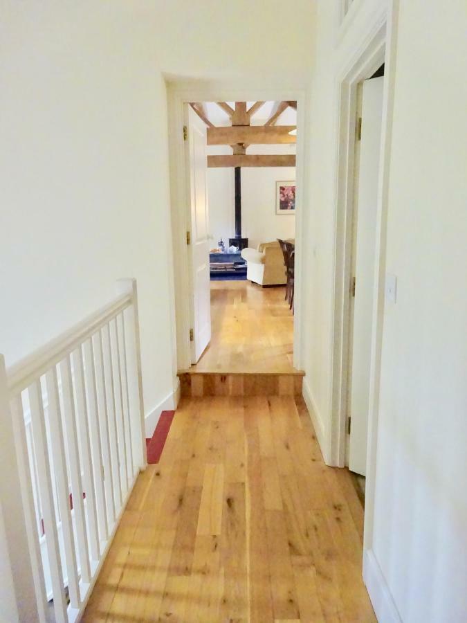 Glanhenwye Courtyard Cottages Glasbury ภายนอก รูปภาพ