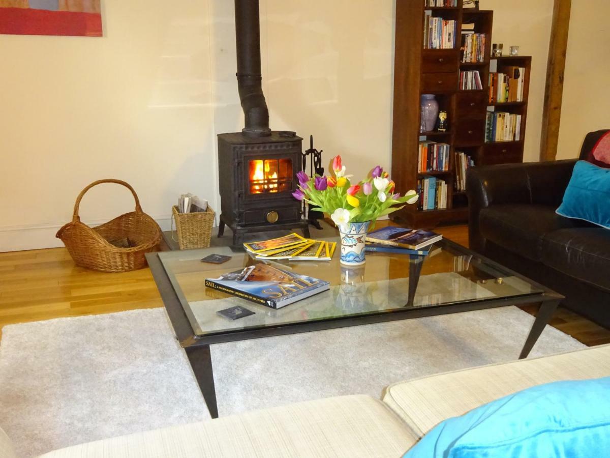 Glanhenwye Courtyard Cottages Glasbury ภายนอก รูปภาพ